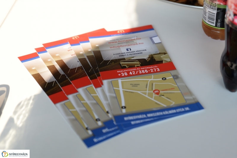 Defibrillátor került  a Marso Tenisz Centrumba - fotó Trifonov Éva