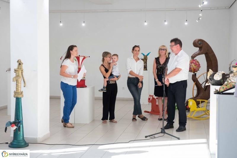 Képzőművészeti ösztöndíjasok kiállításmegnyitója 