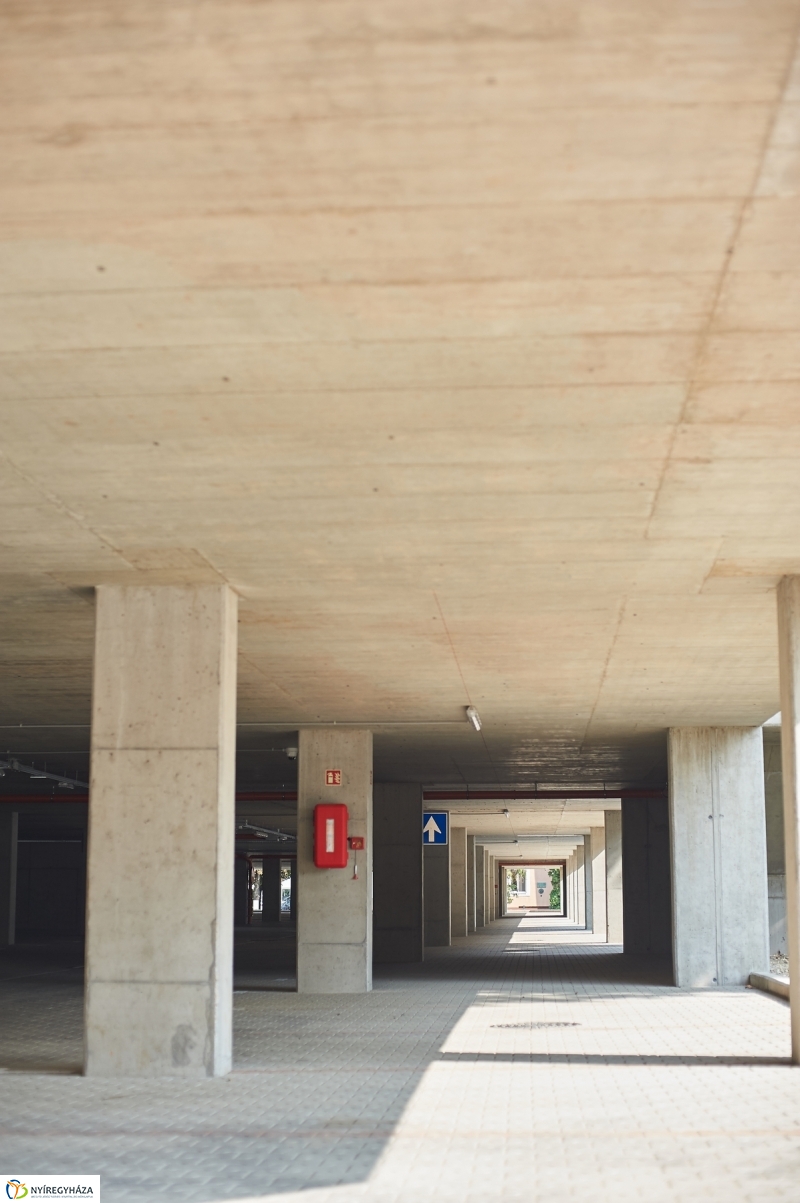 Kórházi parkolóház átadó - fotó Szarka Lajos
