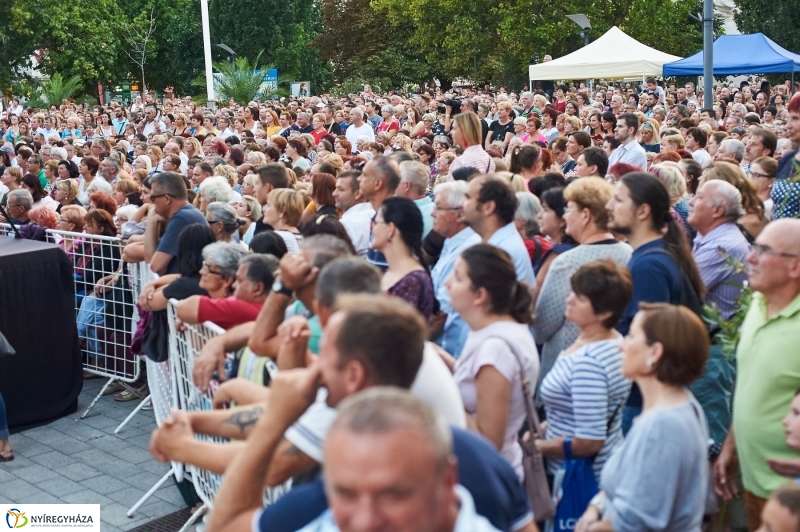 VIDOR Legénybúcsú - fotó Szarka Lajos