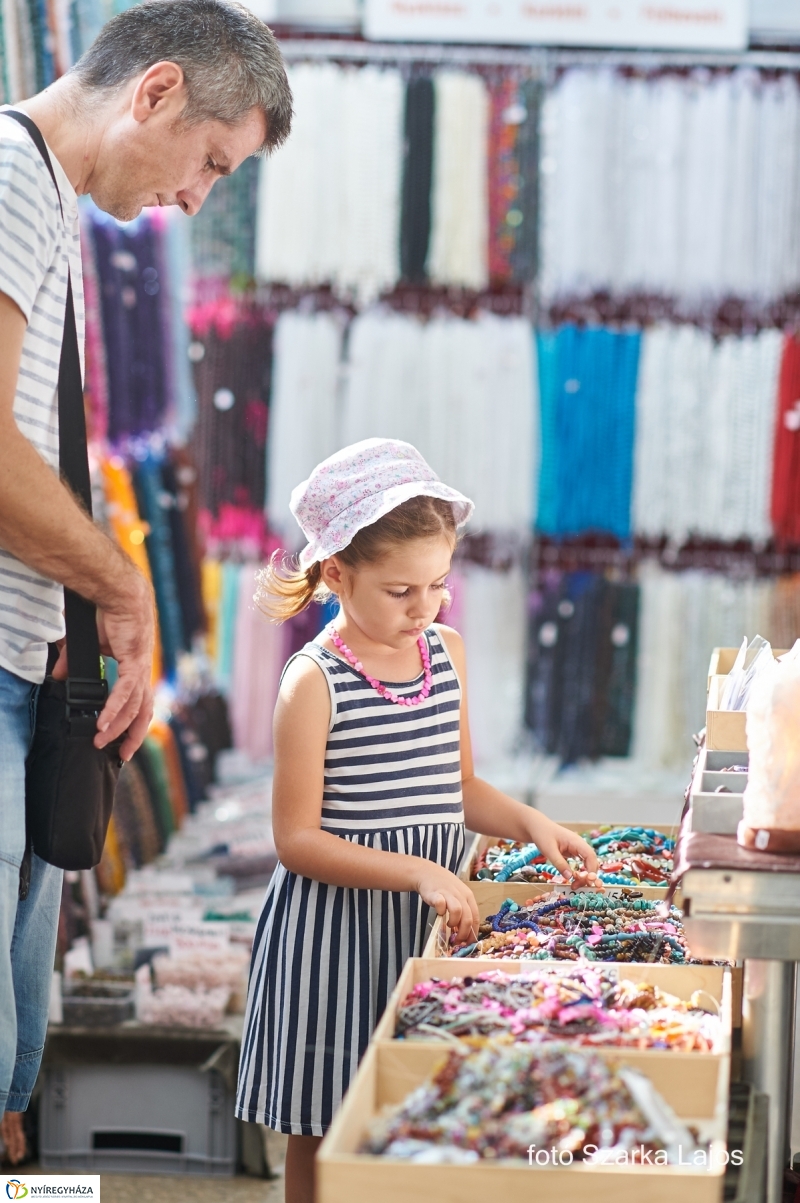 Ásványbörze Nyíregyházán - fotó Szarka Lajos