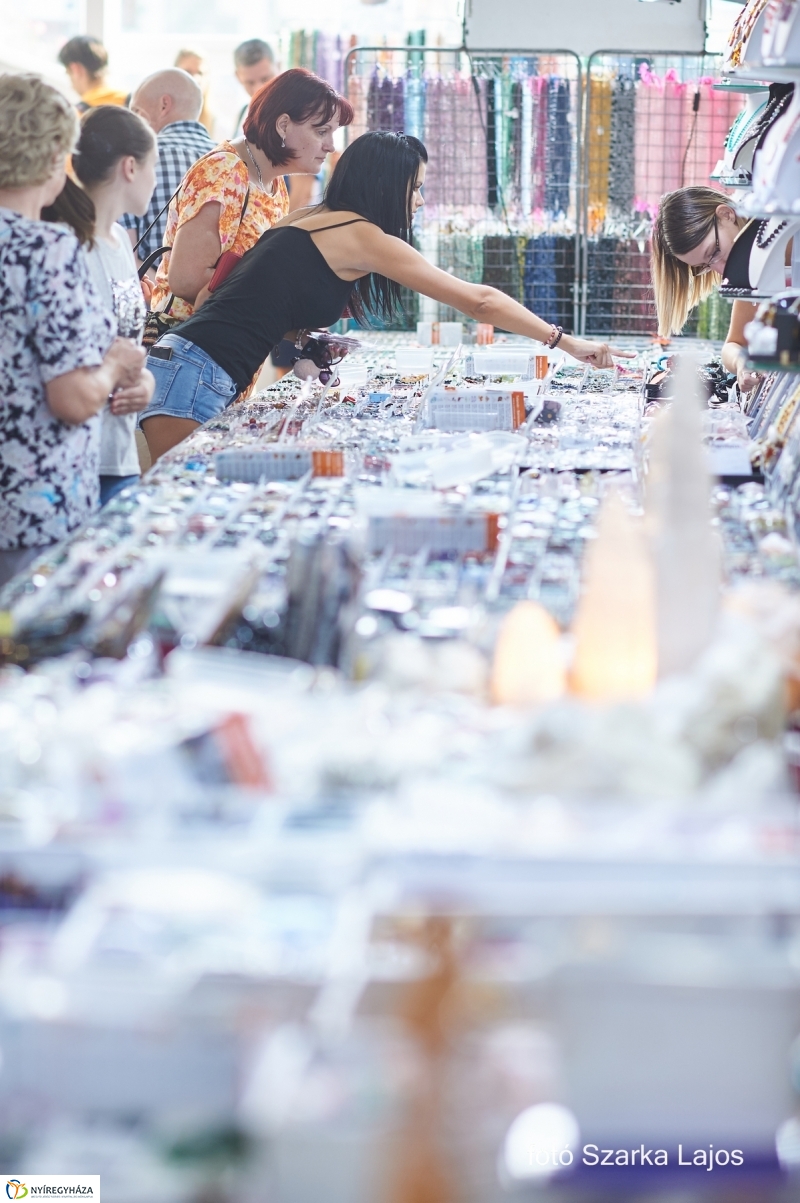 Ásványbörze Nyíregyházán - fotó Szarka Lajos