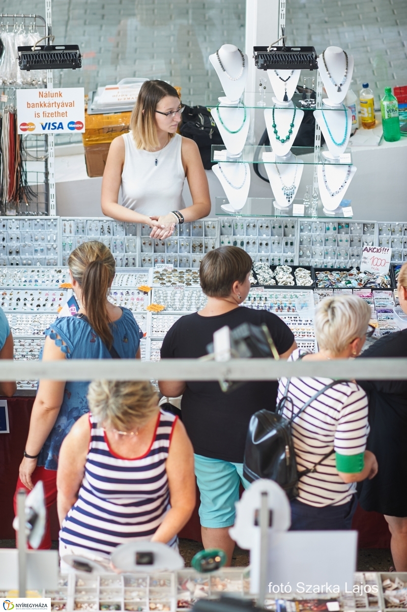 Ásványbörze Nyíregyházán - fotó Szarka Lajos