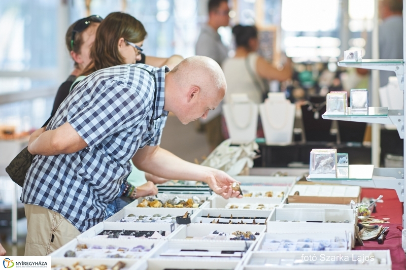 Ásványbörze Nyíregyházán - fotó Szarka Lajos