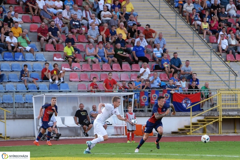 Szpari-Vasas labdarúgó mérkőzés - fotó Trifonov Éva