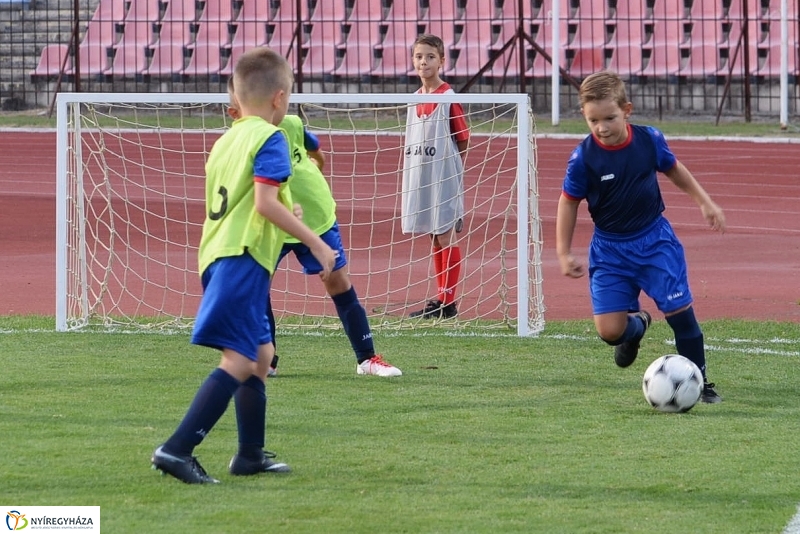 Szpari-Vasas labdarúgó mérkőzés - fotó Trifonov Éva