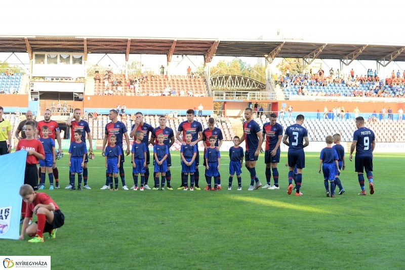 Szpari-Vasas labdarúgó mérkőzés - fotó Trifonov Éva