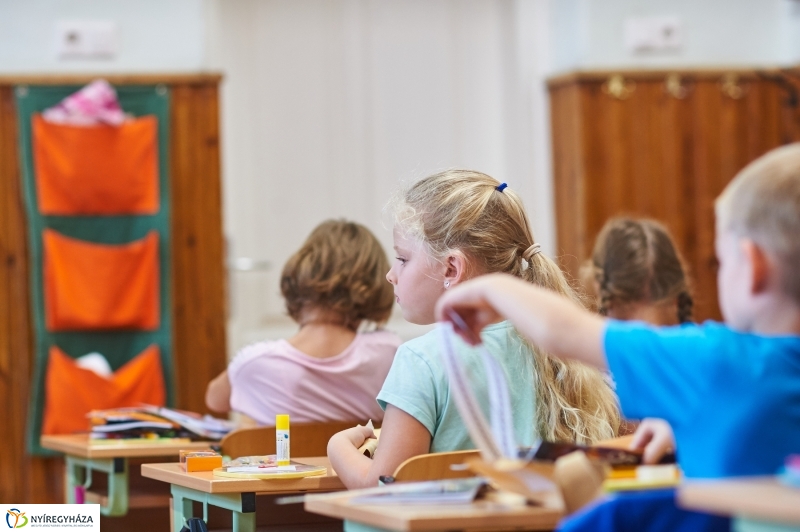 Tanévnyitó az evangélikus iskolában - fotó Szarka Lajos