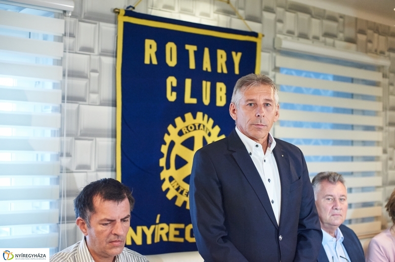 Rotary adomány a kórháznak - fotó Szarka Lajos