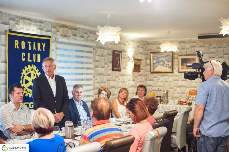 Rotary adomány a kórháznak - fotó Szarka Lajos