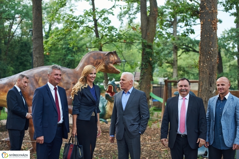 Hotel Pangea átadó - fotó Szarka Lajos