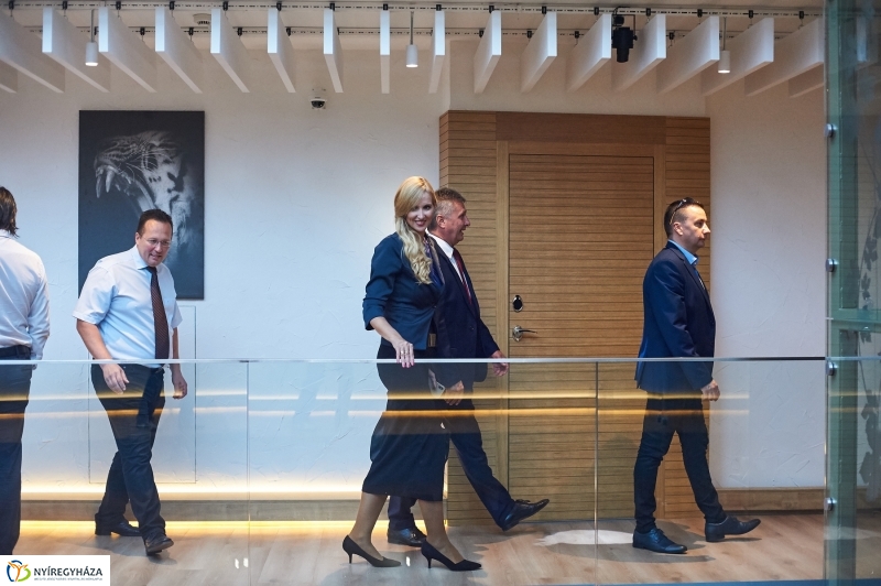 Hotel Pangea átadó - fotó Szarka Lajos