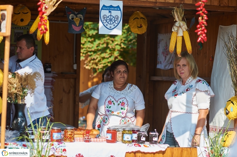 Közfoglalkoztatási kiállítás 2018 - fotó Szarka Lajos