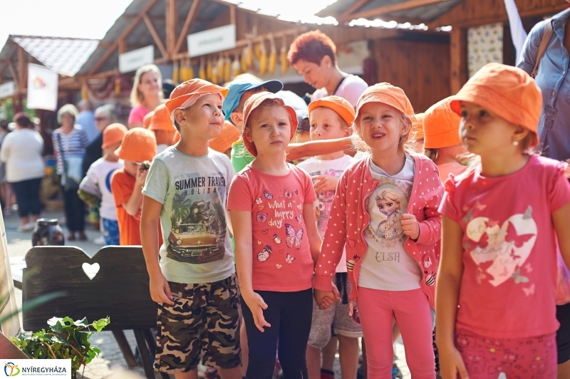 Közfoglalkoztatási kiállítás 2018 - fotó Szarka Lajos