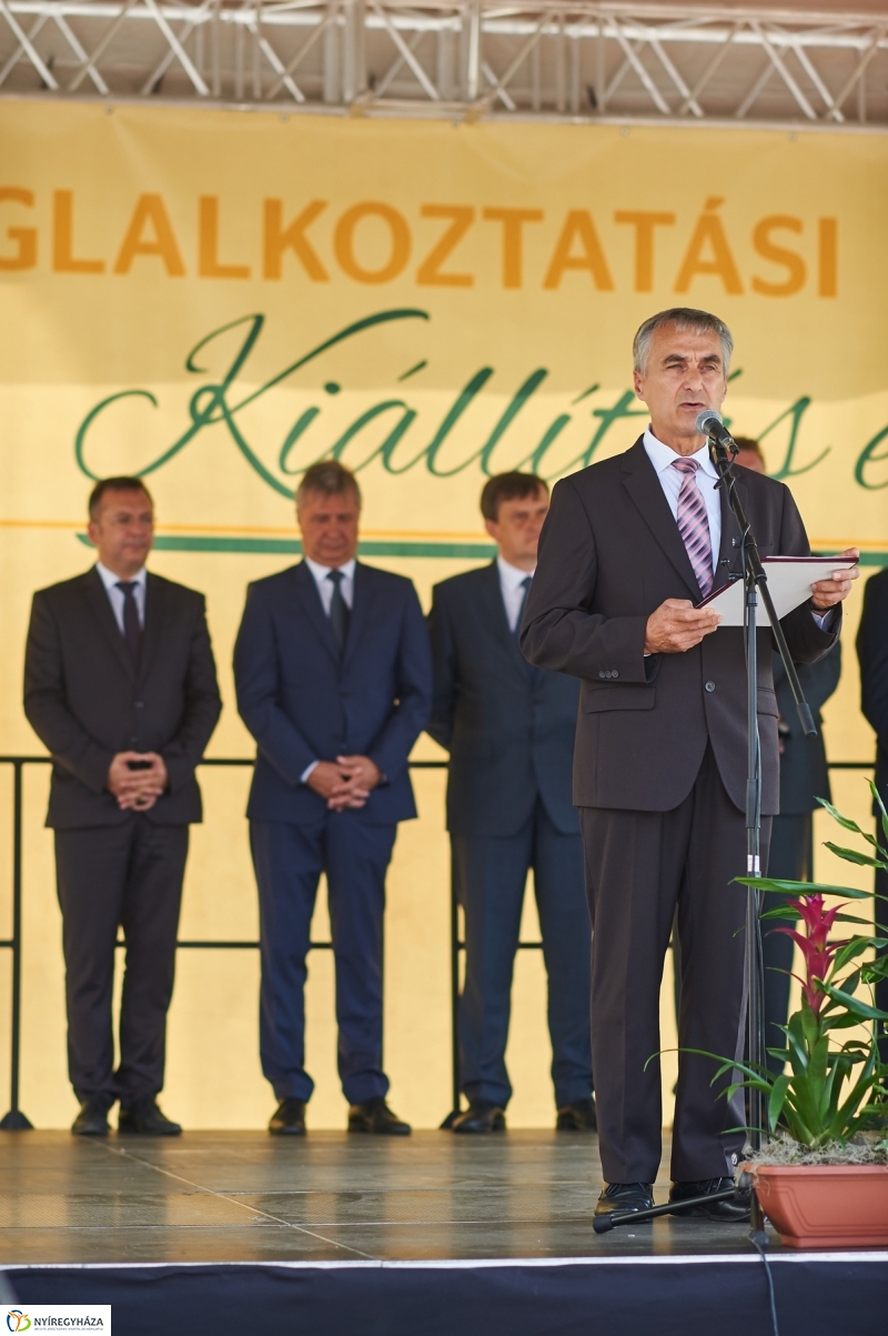 Közfoglalkoztatási kiállítás 2018 - fotó Szarka Lajos