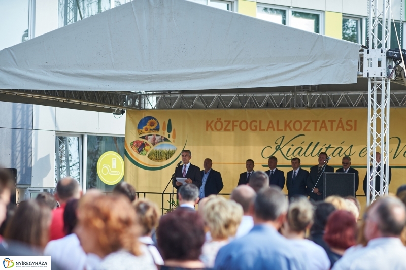 Közfoglalkoztatási kiállítás 2018 - fotó Szarka Lajos