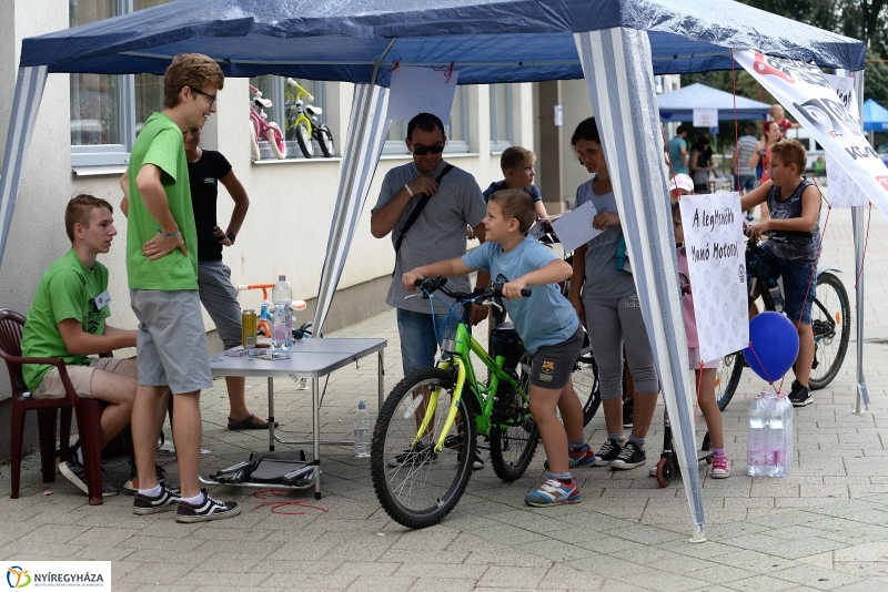Mini Manó motoros találkozó - fotó Trifonov Éva