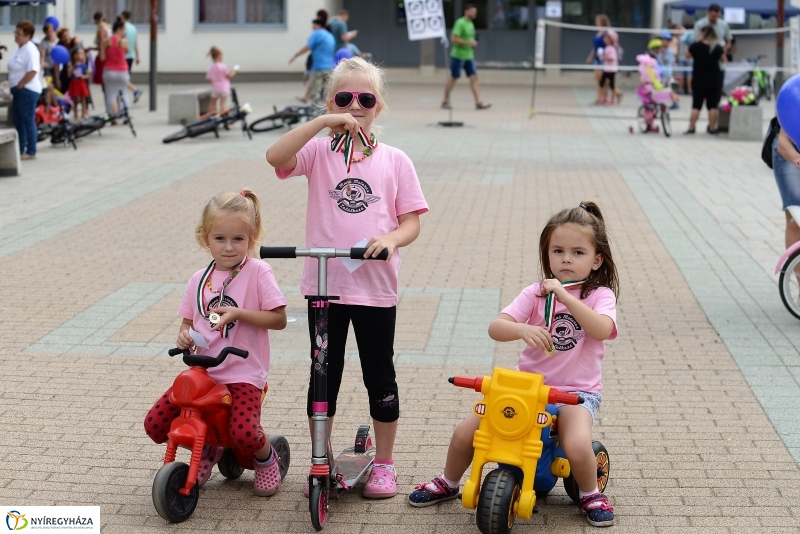 Mini Manó motoros találkozó - fotó Trifonov Éva