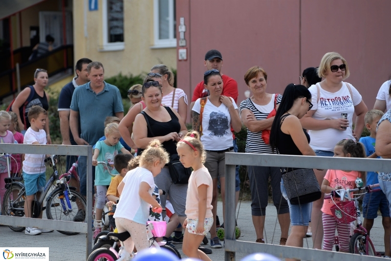 Mini Manó motoros találkozó - fotó Trifonov Éva