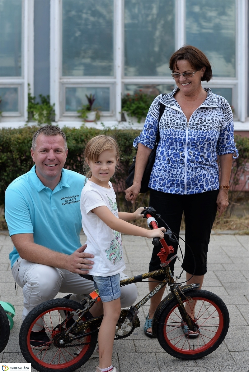 Mini Manó motoros találkozó - fotó Trifonov Éva