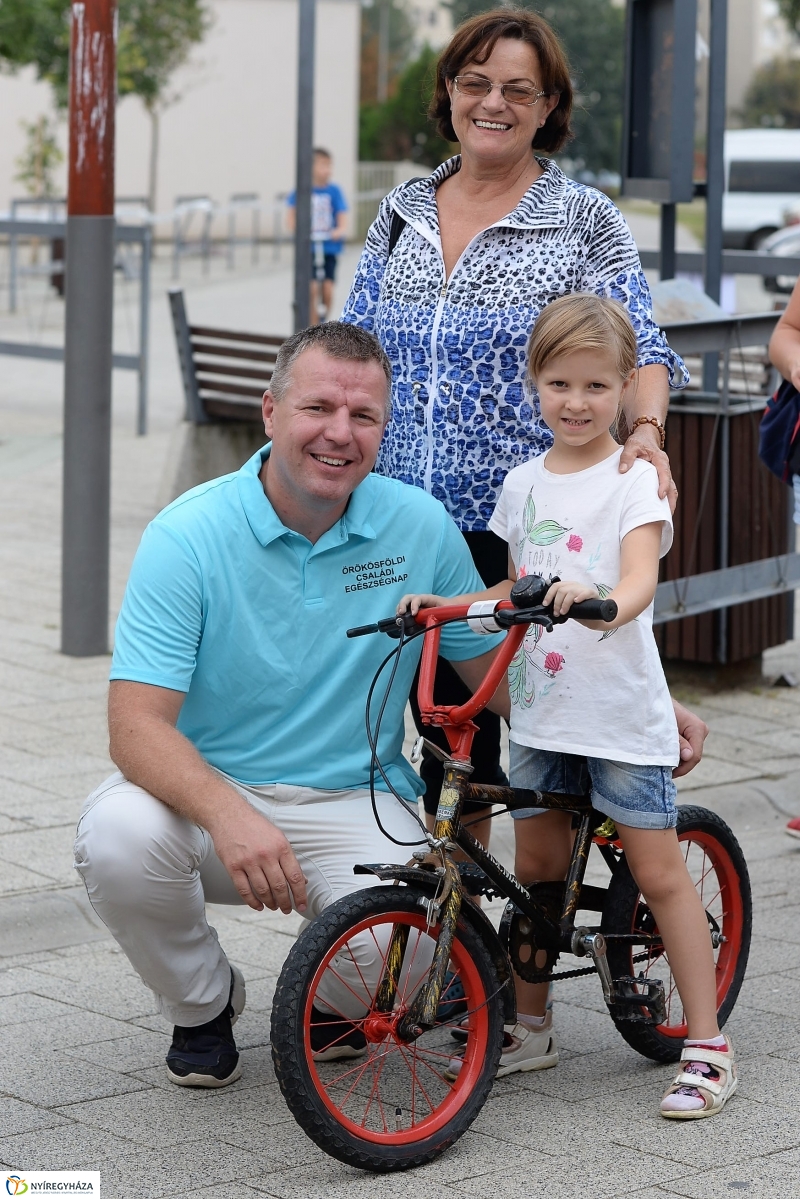 Mini Manó motoros találkozó - fotó Trifonov Éva