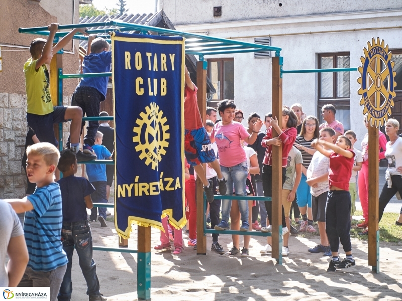 Szabadtéri játékok a Bárcziban - fotó Szarka Lajos