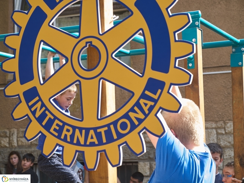 Szabadtéri játékok a Bárcziban - fotó Szarka Lajos