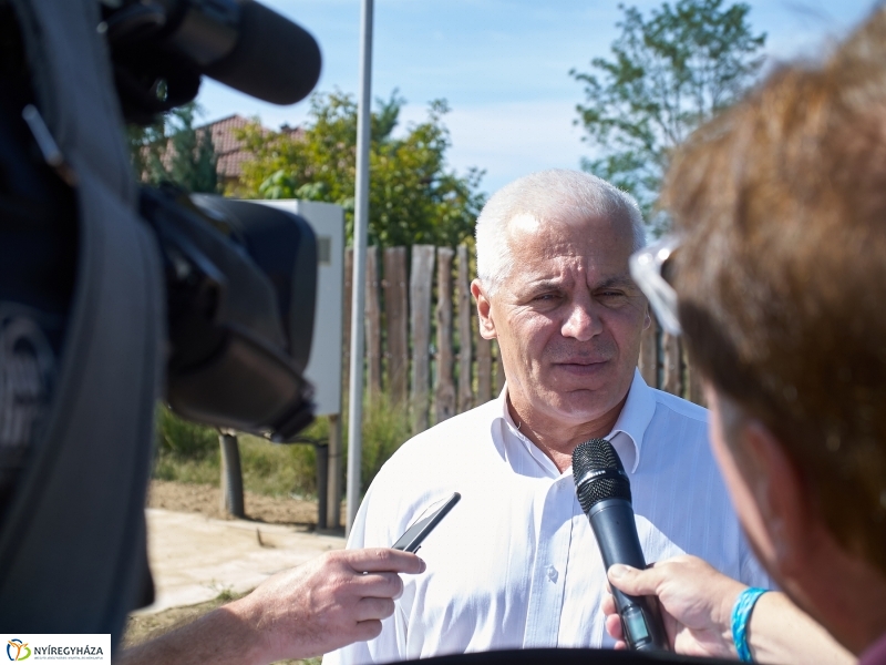 Nagyszabású szennyvízcsatorna-hálózat fejlesztés