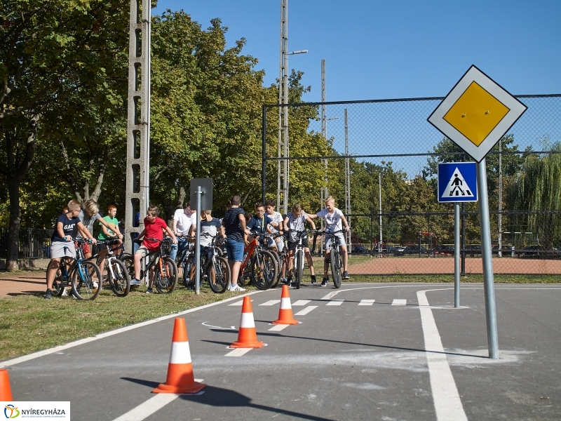 KRESZ tanpálya átadó - fotó Szarka Lajos
