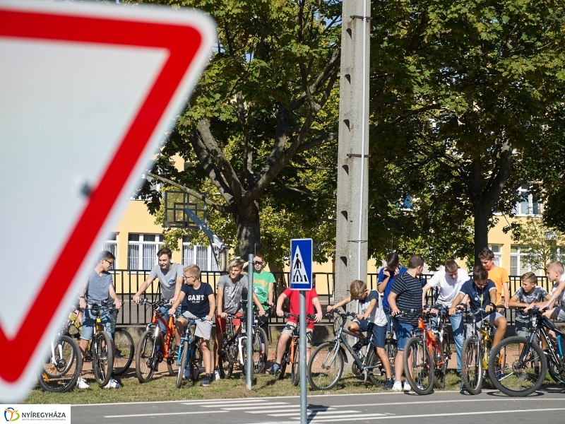KRESZ tanpálya átadó - fotó Szarka Lajos