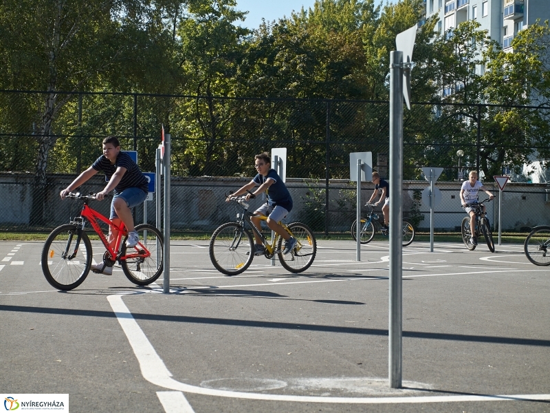 KRESZ tanpálya átadó - fotó Szarka Lajos