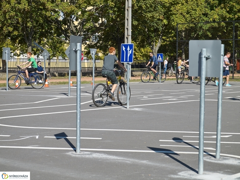 KRESZ tanpálya átadó - fotó Szarka Lajos