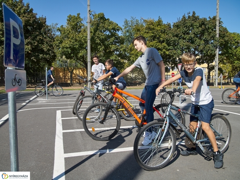 KRESZ tanpálya átadó - fotó Szarka Lajos