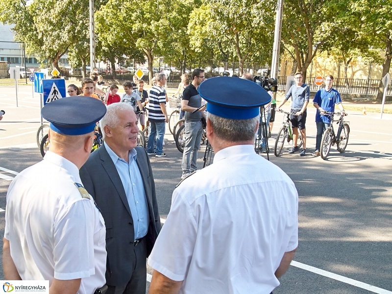 KRESZ tanpálya átadó - fotó Szarka Lajos