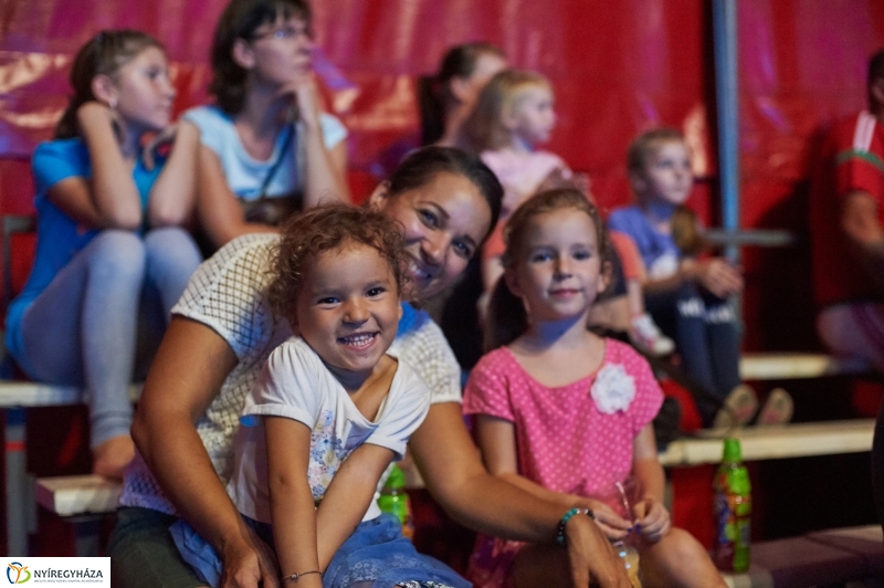 Egy kis cirkusz - fotó Szarka Lajos