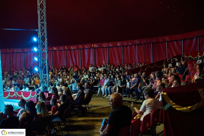 Egy kis cirkusz - fotó Szarka Lajos