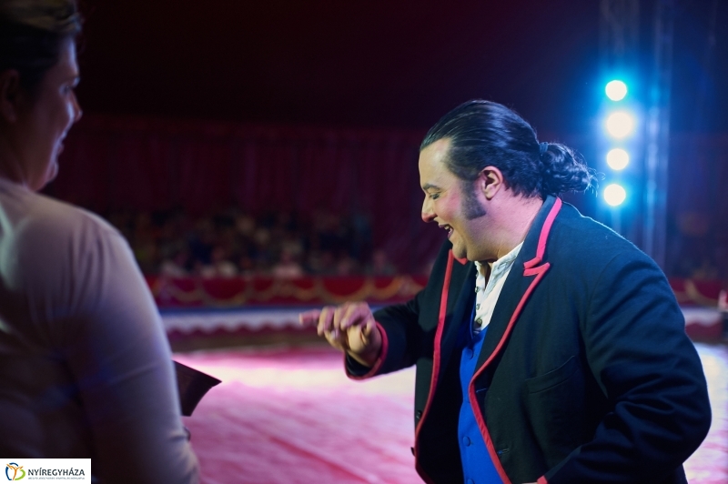 Egy kis cirkusz - fotó Szarka Lajos