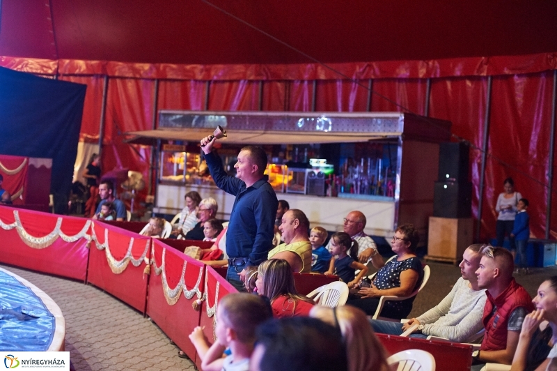 Egy kis cirkusz - fotó Szarka Lajos