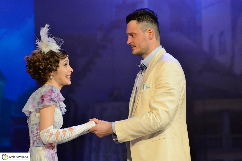 Meseautó a Móricz Zsigmond Színházban-fotó Trifonov Éva