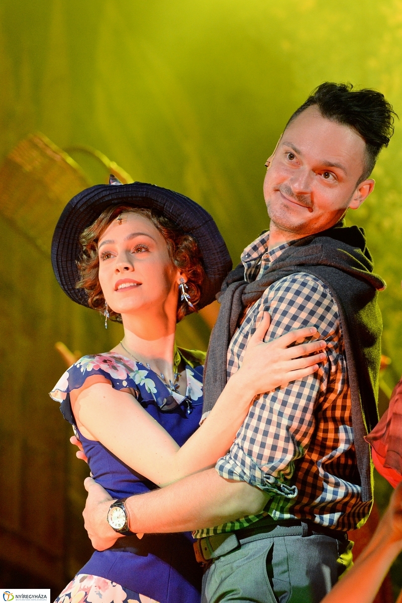 Meseautó a Móricz Zsigmond Színházban-fotó Trifonov Éva