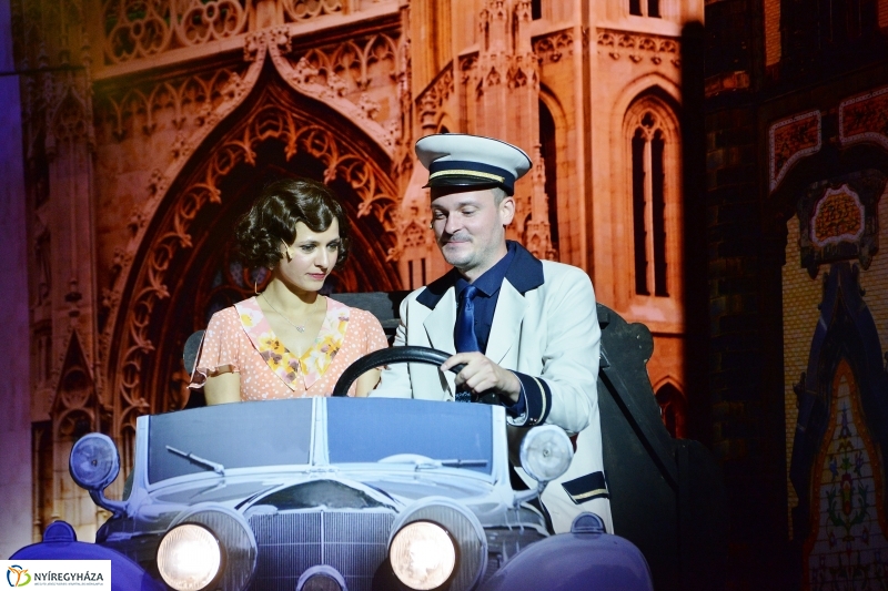 Meseautó a Móricz Zsigmond Színházban-fotó Trifonov Éva