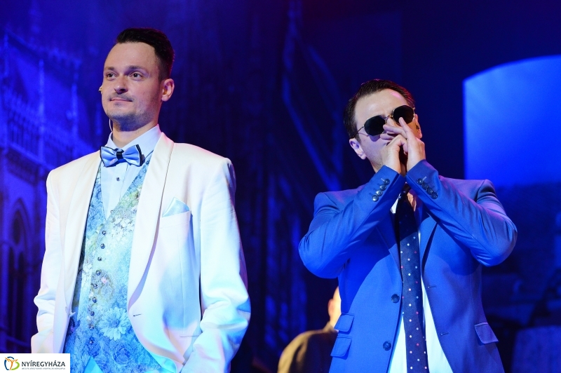 Meseautó a Móricz Zsigmond Színházban-fotó Trifonov Éva