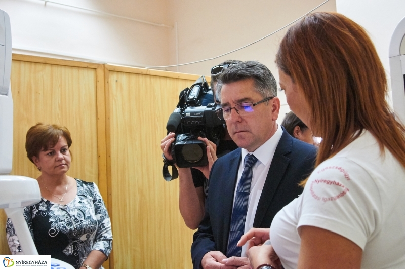 Fogászati röntgen szemle - fotó Szarka Lajos