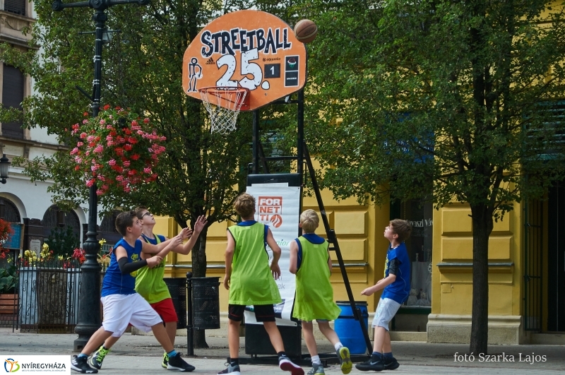 Streetball a belvárosban - fotó Szarka Lajos