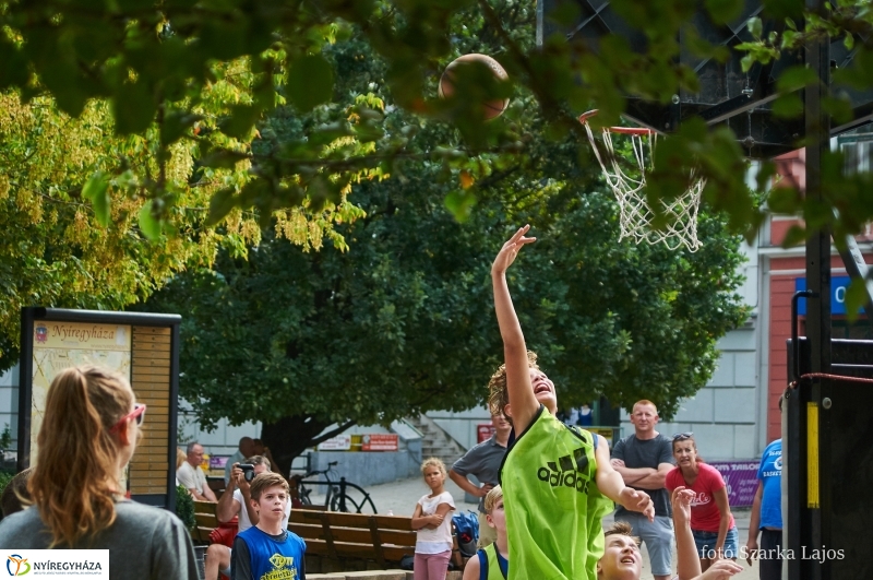 Streetball a belvárosban - fotó Szarka Lajos