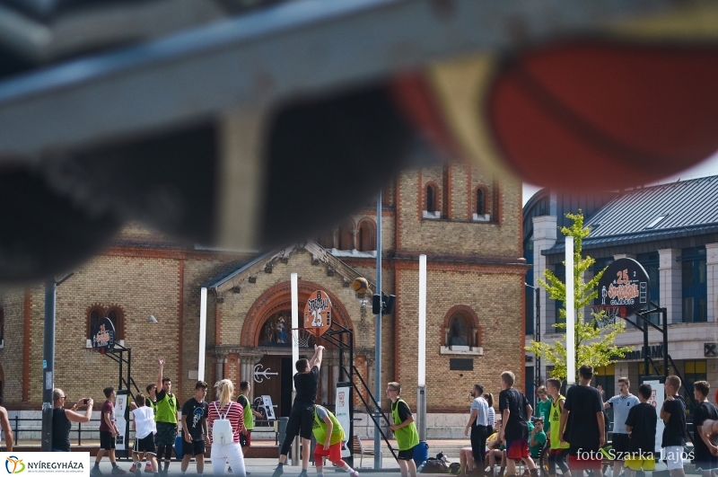 Streetball a belvárosban - fotó Szarka Lajos