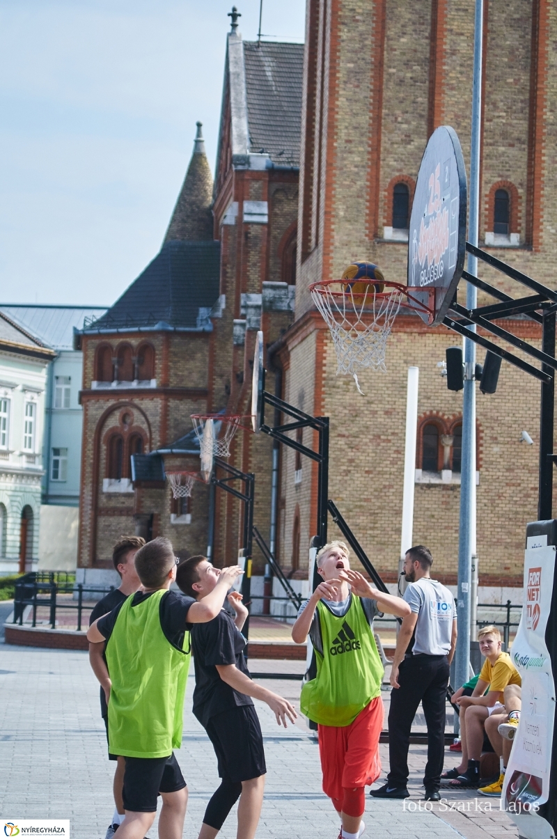 Streetball a belvárosban - fotó Szarka Lajos