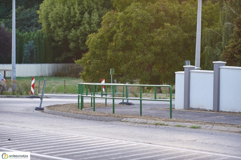 Járda és kerékpárút fejlesztés - fotó Szarka Lajos