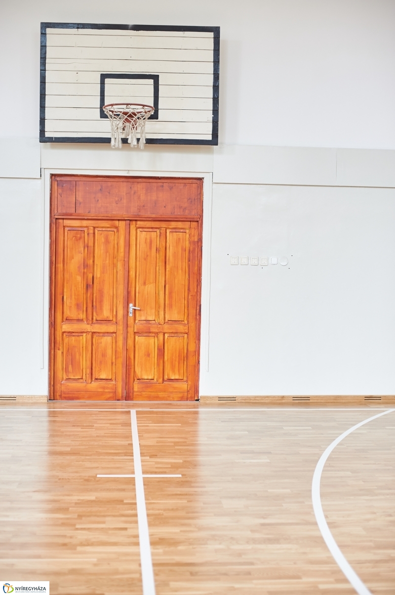 Fejlesztés az Apáczai iskolában - fotó Szarka Lajos