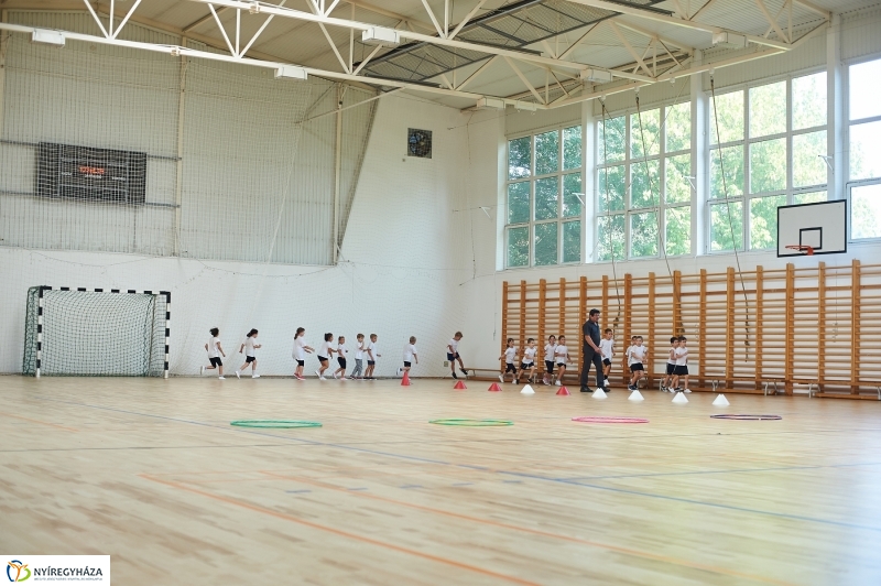 Fejlesztés a Kertvárosi iskolában - fotó Szarka Lajos